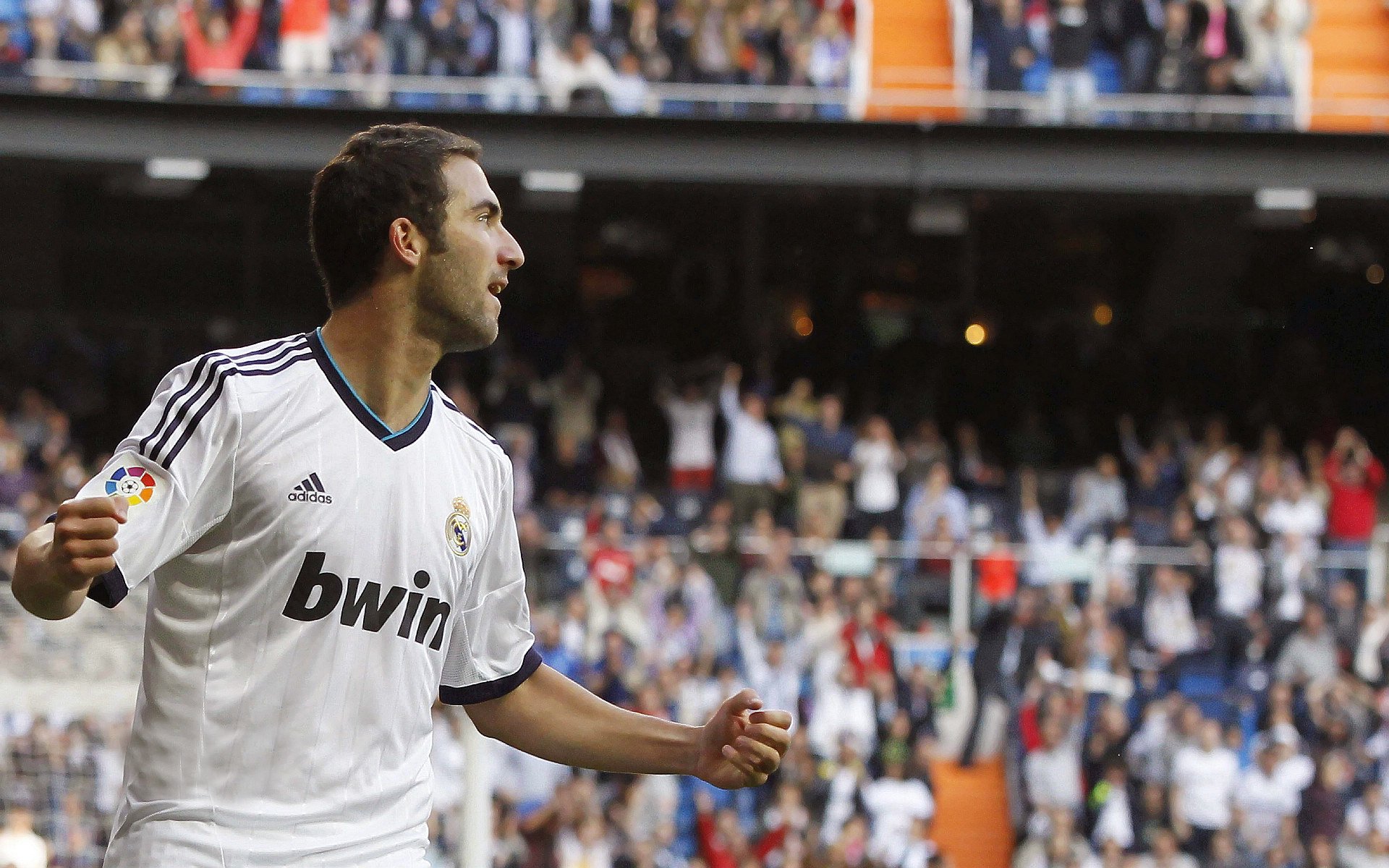 法兰克福后场稳固保障前场推进自由，法兰克福青训