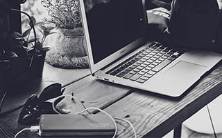 爱游戏app-中国女篮赛前动员振奋人心 球员全力以赴，中国女蓝赛前动员